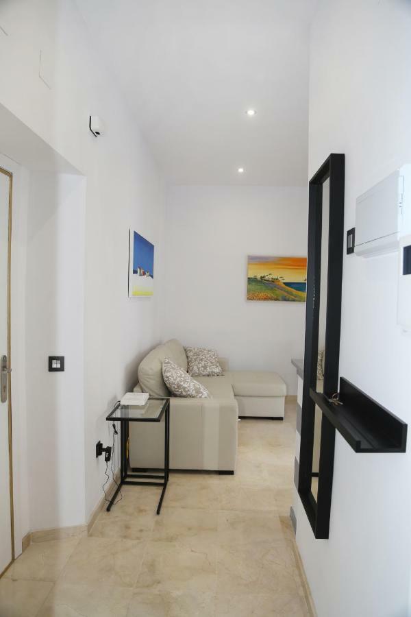 Sweet Apartment *